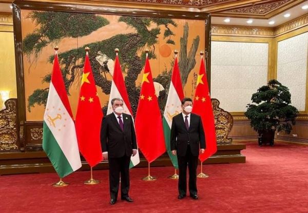  Лидеры Китая и Таджикистана обсудили сотрудничество в области «зелёных» технологий