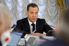 Медведев предрек киевскому режиму оглушительное фиаско
