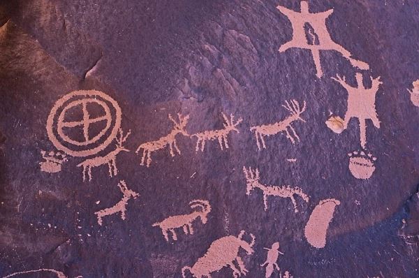 Первобытные «мультики»: ученые разгадали назначение древних табличек с рисунками