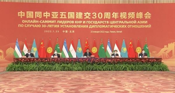 Си Цзиньпин выступил с речью «Вместе ради общего будущего»