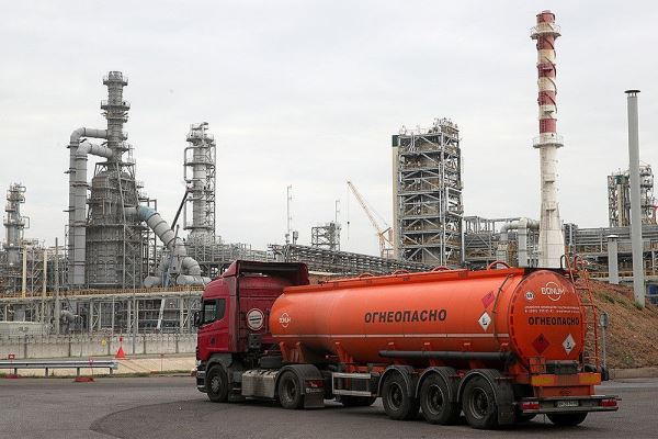 Торгово-промышленная палата Германии выступила против эмбарго на российские нефть и газ